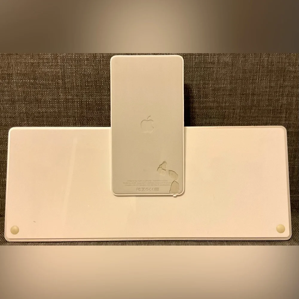 Apple Keyboard Model A 1359 IPad Keyboard Dock (note wider charging port)